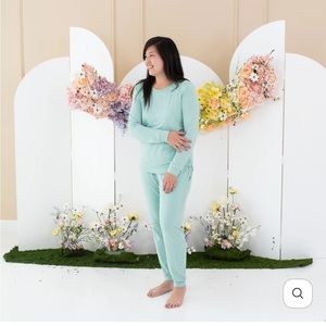 Kyte Baby Women’s Jogger Set in Aloe (sold out color) size Medium